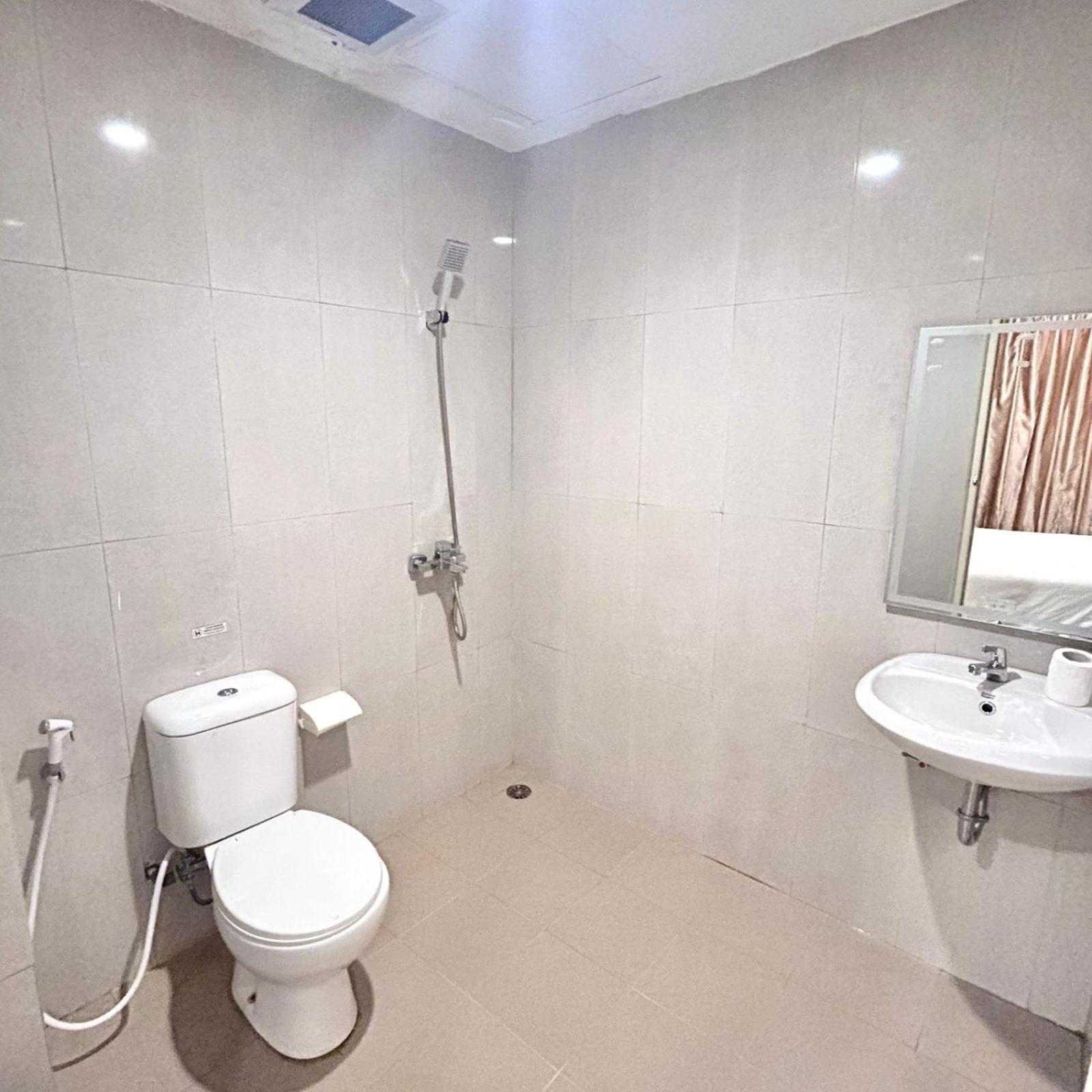 Priority Guest House Samarinda Exterior foto